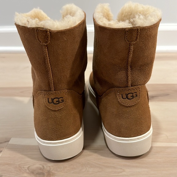 UGG Sneaker Slide Boots size 9.5 - Picture 3 of 10